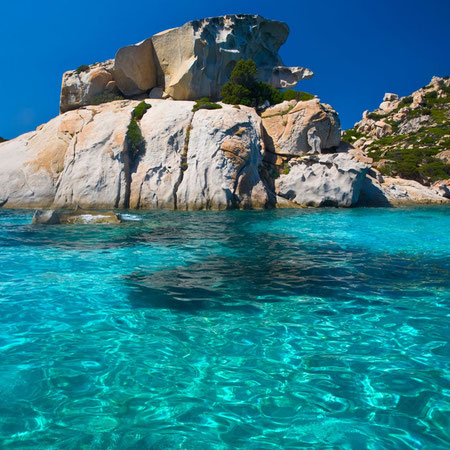 Sardegna Insolita: Tour & Mare tra tradizioni e relax